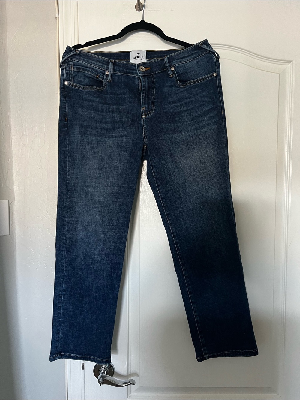 Serra Straight-Leg Jeans in Dark Blue Wash